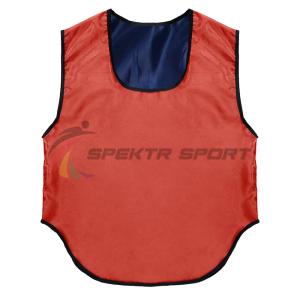 Купить Манишка футбольная двусторонняя Spektr Sport красно-синяя р. 36-40 в Кудрове 